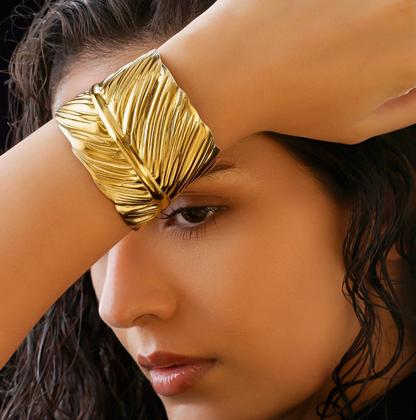 Golden Leaf Bangle Bracelet – Adjustable Nature-Inspired Jewelry for Effortless Elegance