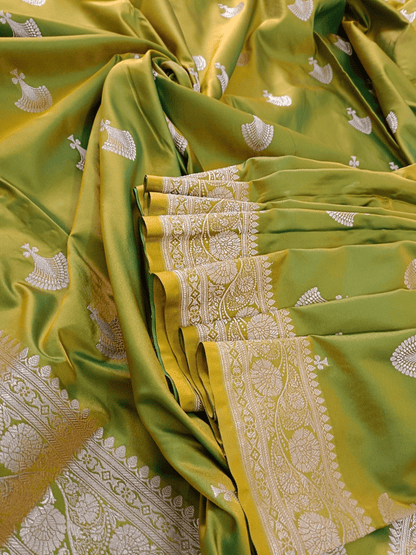 Lemon Green Handloom Banarasi Silk Saree with Zari Woven Border & All-Over Motifs