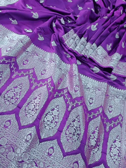 Royal Purple Handloom Banarasi Silk Saree with Zari Woven Border (Mane Made Silk)