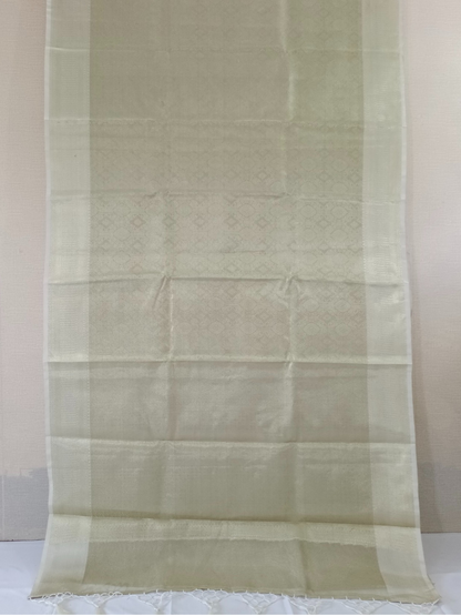 Silver-Gold Geometric Pattern Tanchui Silk Saree – A Modern Classic with Regal Roots