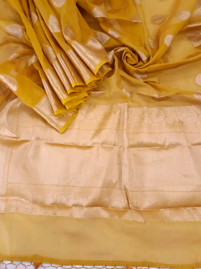 Radiant Mustard Banarasi Katan Crushed Tissue Silk Saree – A Blend of Tradition & Glamour