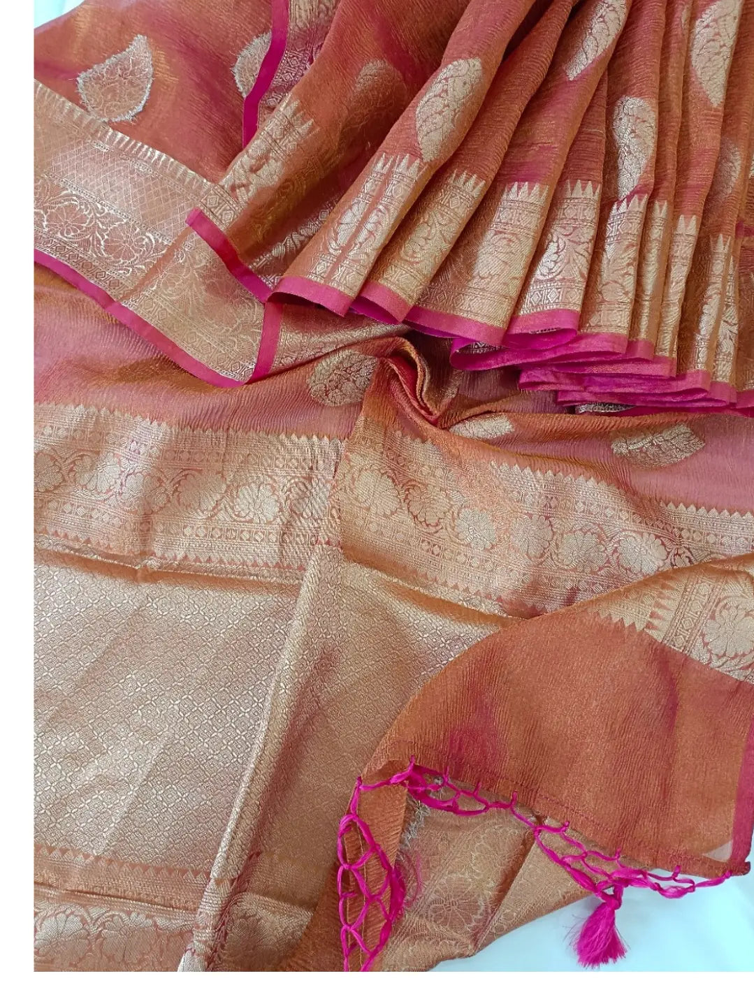 Regal Maroon Banarasi Katan Crushed Tissue Silk Saree – A Timeless Masterpiece