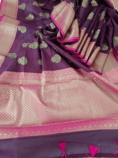Royal Elegance: Deep Purple & Pink Handloom Cotton Chandery Saree