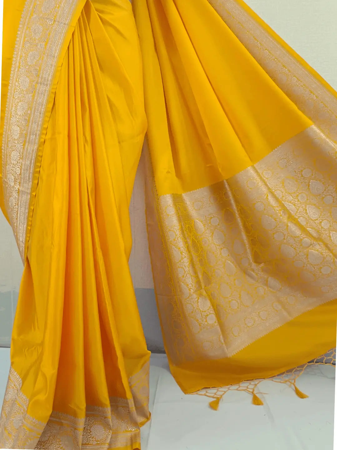 Elegant Mustard Handloom Soft Silk Saree – A Blend of Tradition &amp; Modern Grace