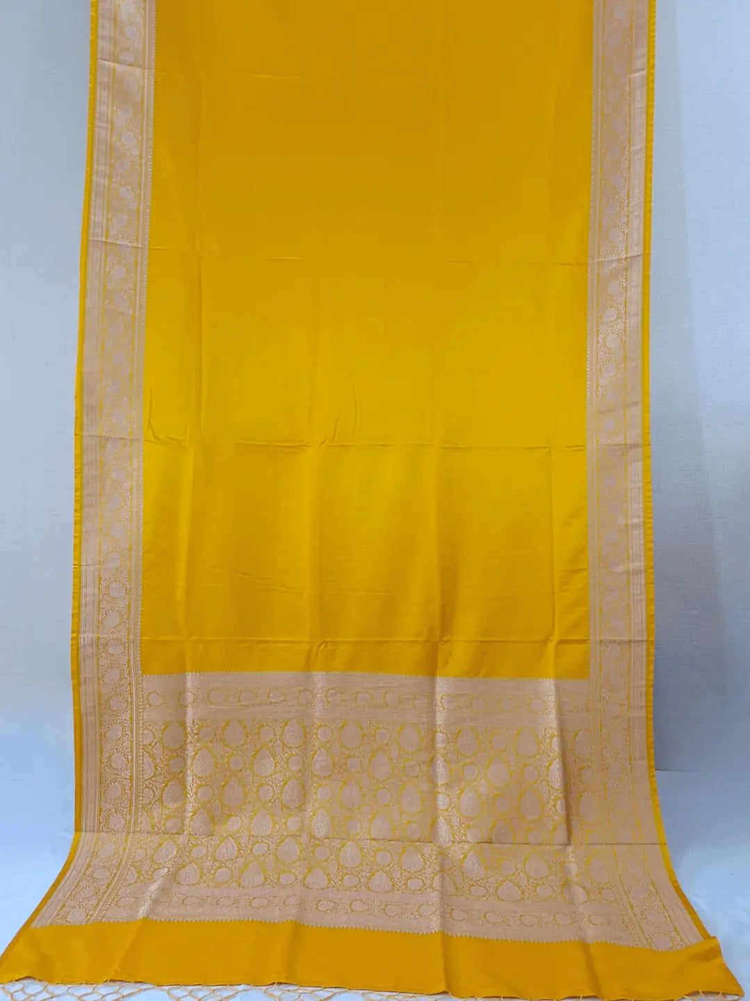 Elegant Mustard Handloom Soft Silk Saree – A Blend of Tradition &amp; Modern Grace