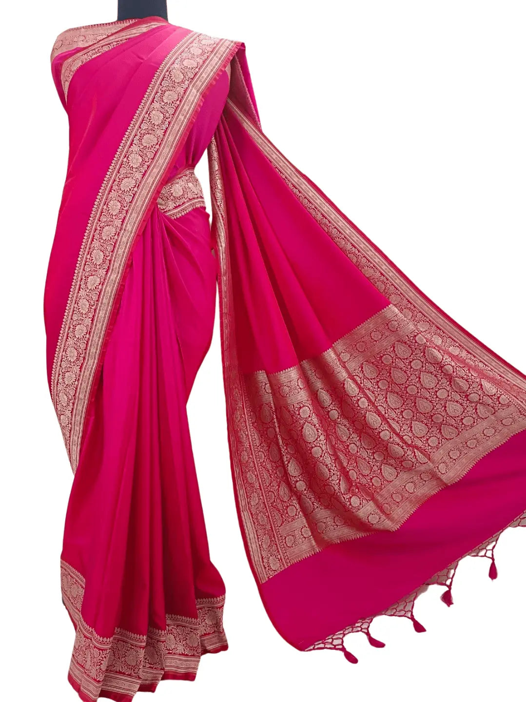 Majestic Magenta Handloom Soft Mashru Silk Saree – A Timeless Blend of Elegance & Grace